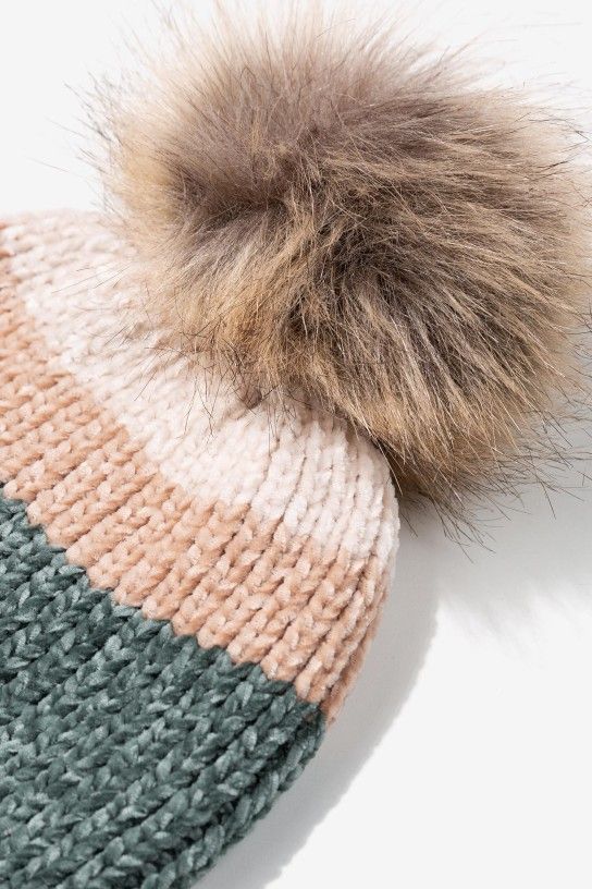 Beanie stela