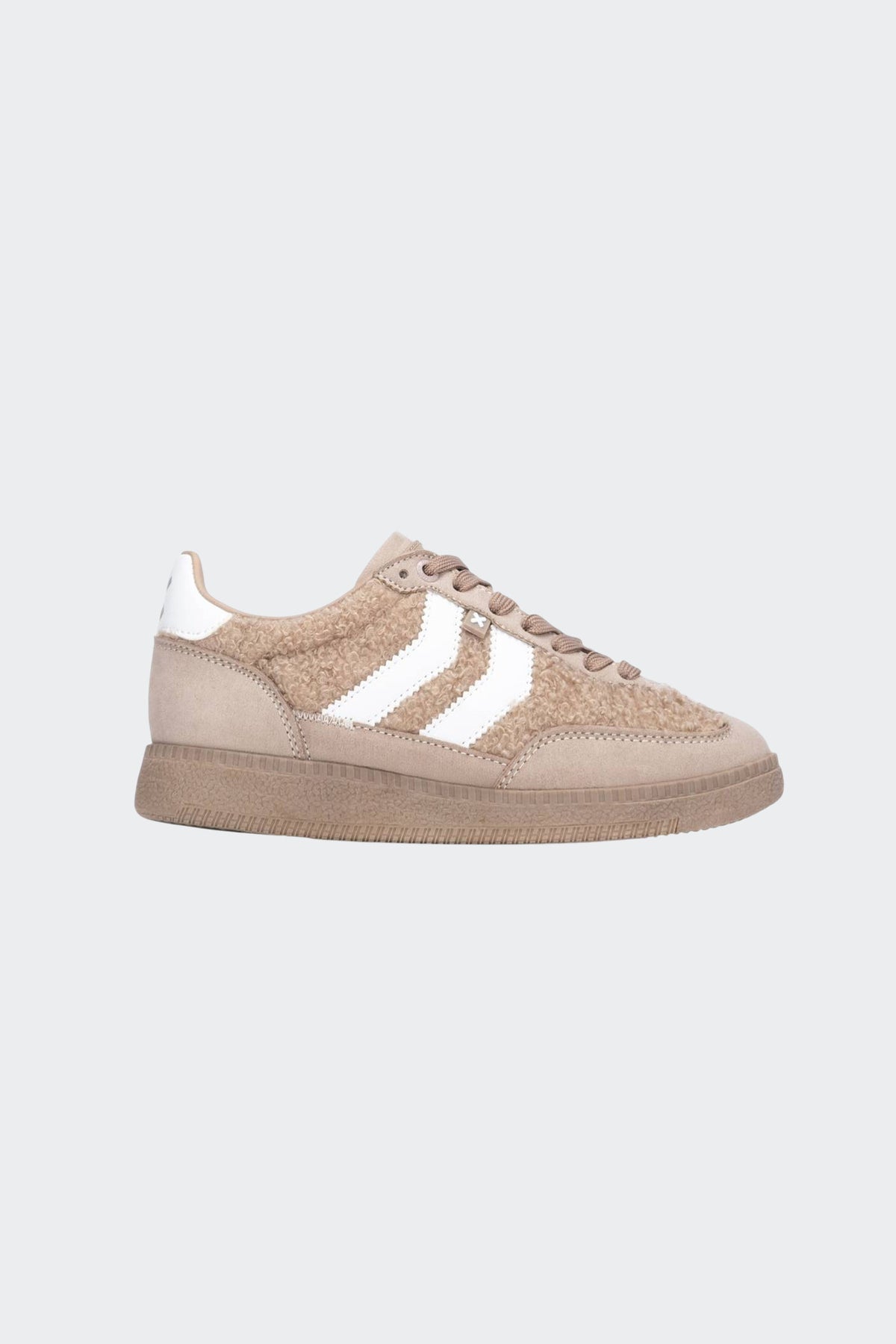 Women's sneakers