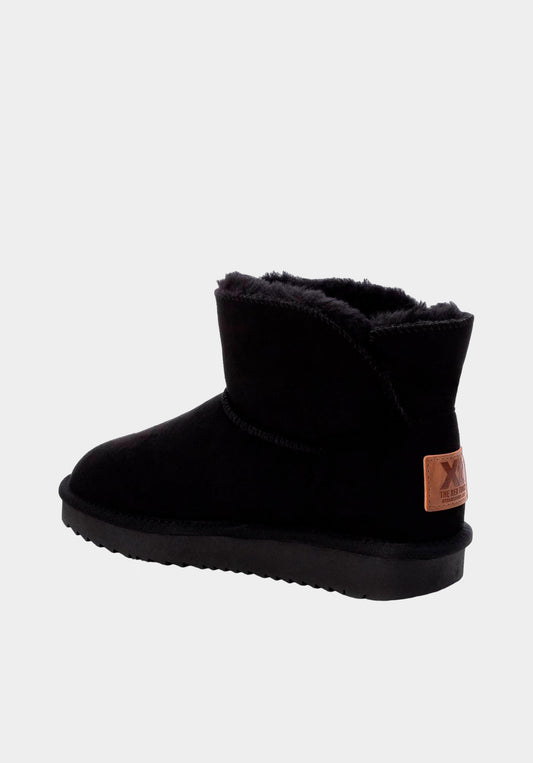 Fur-lined ankle boot