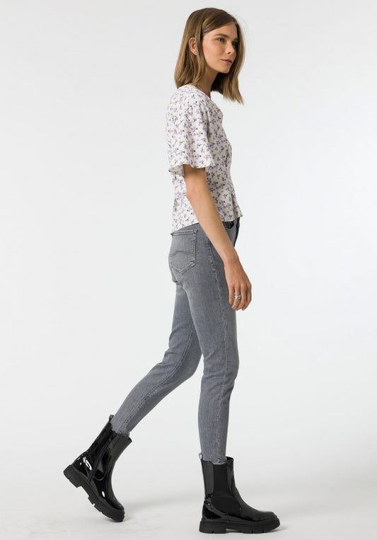 Calça skinny elastica