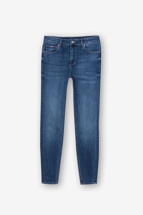 Calça jeans body curve