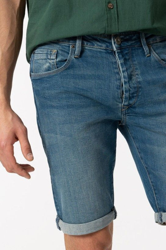 Calção short slim