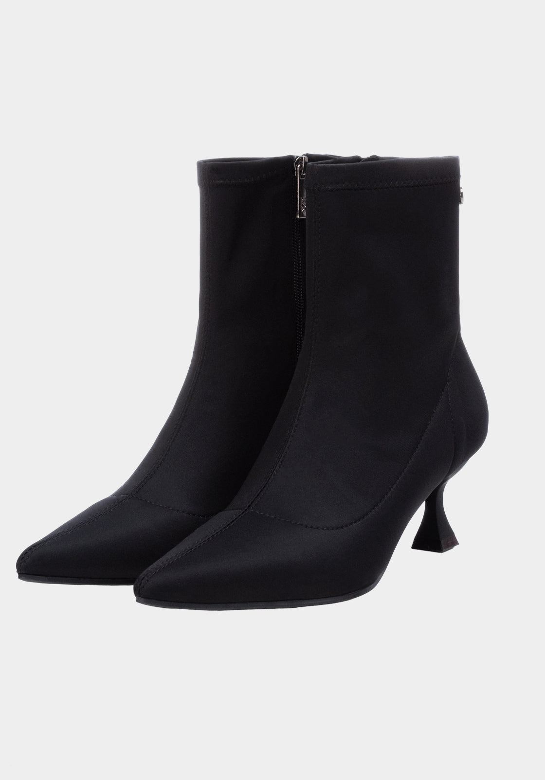 Women's ankle boot with heel