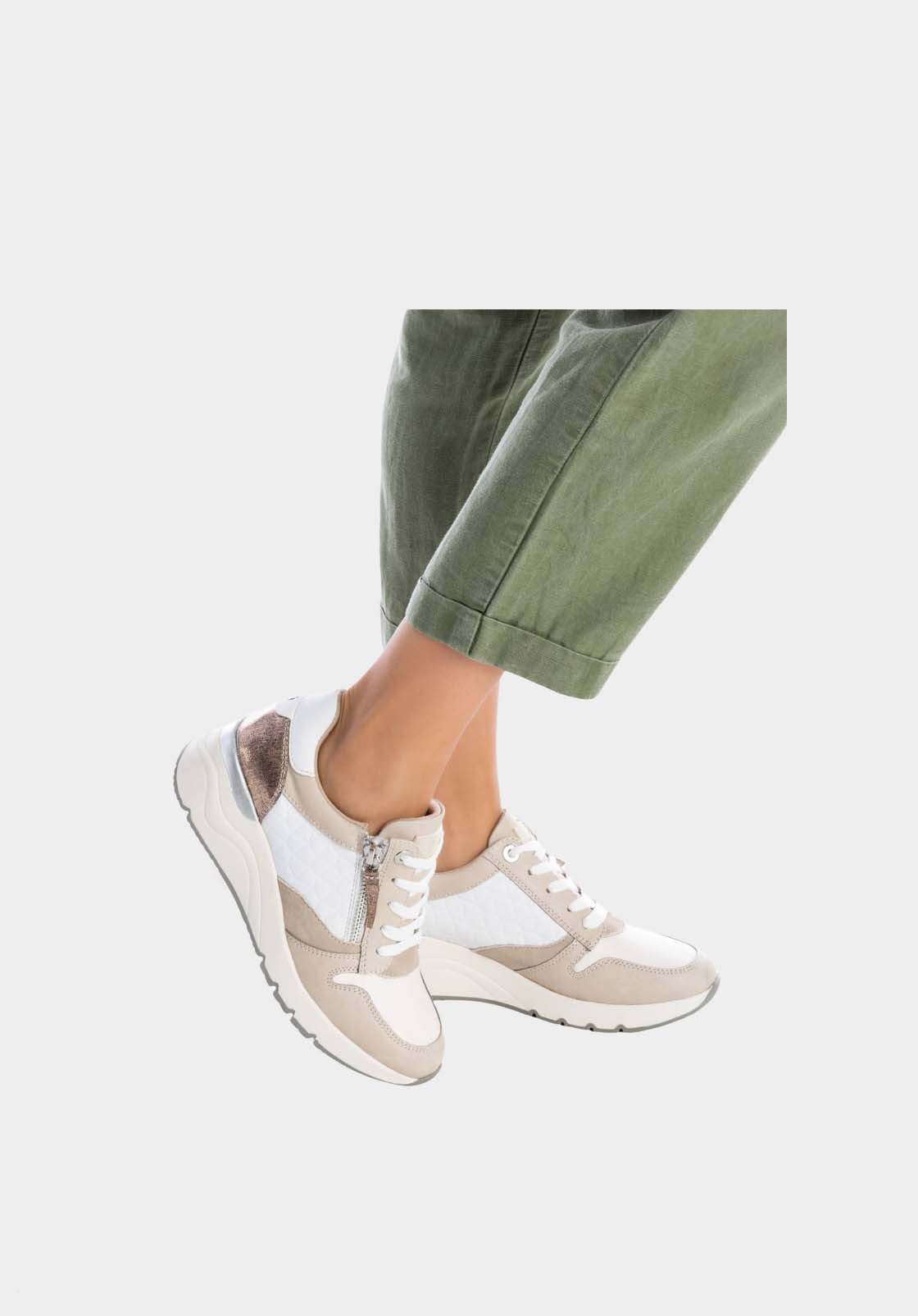Tenis elegante