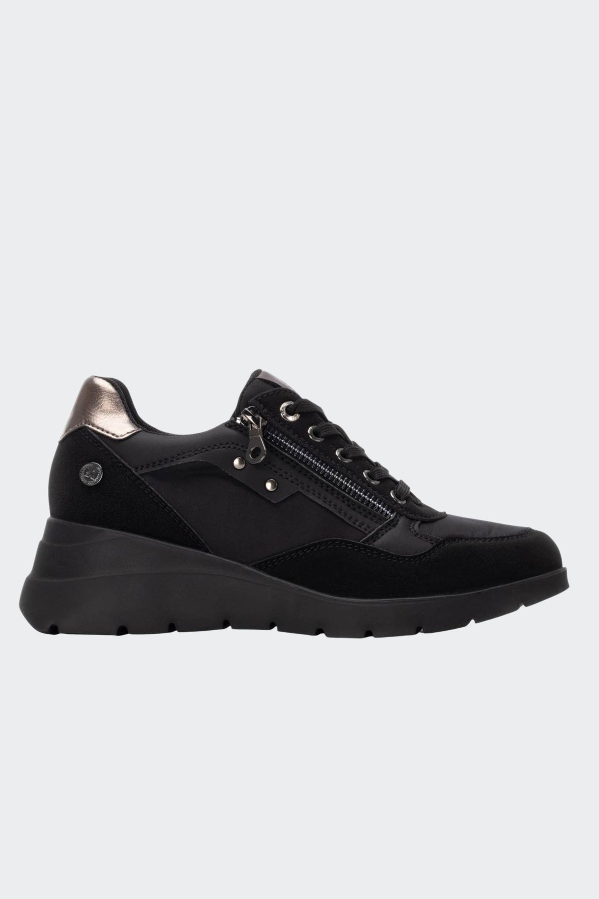 Women's wedge sneakers