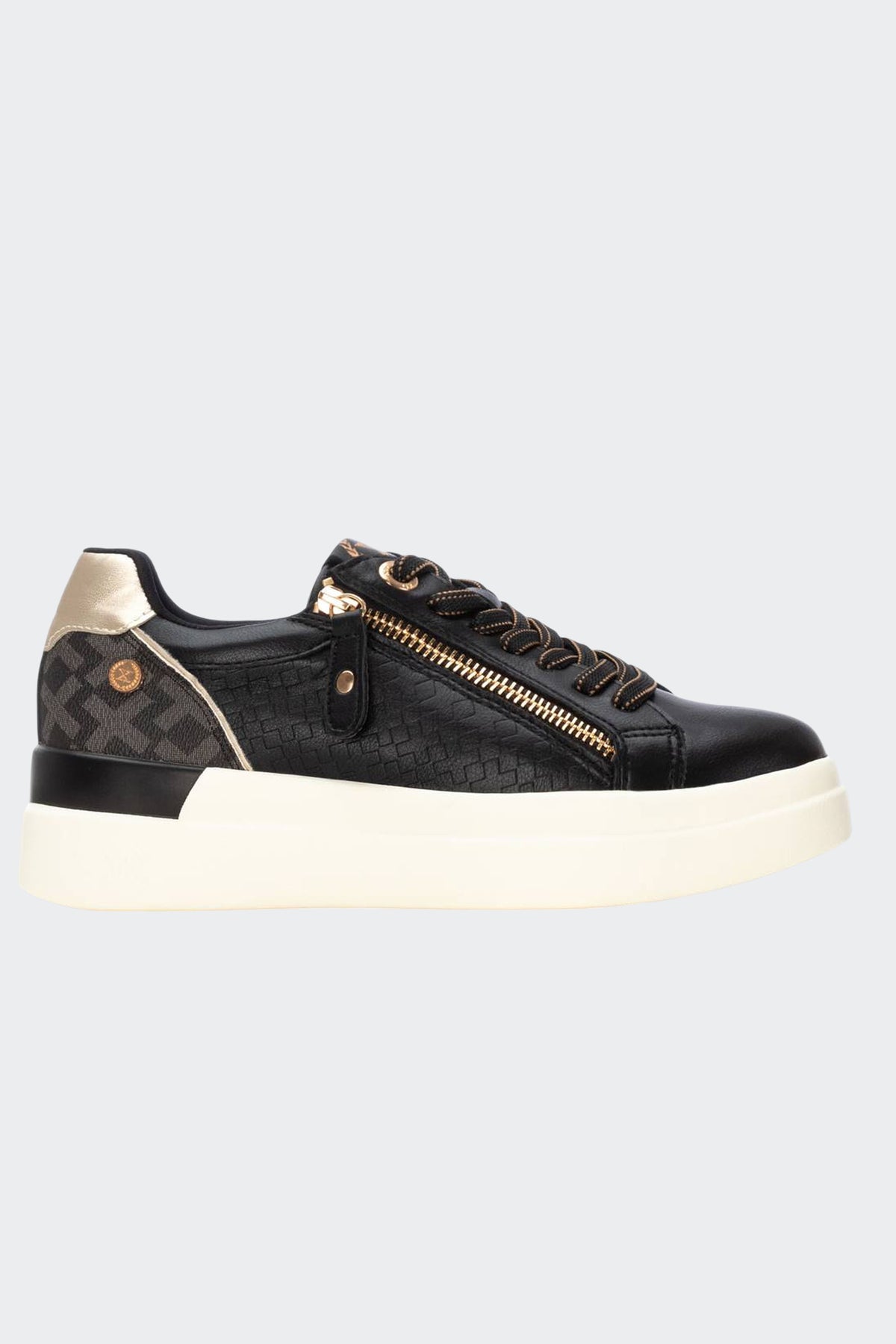 Women's sneakers