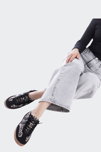 Women's sneakers
