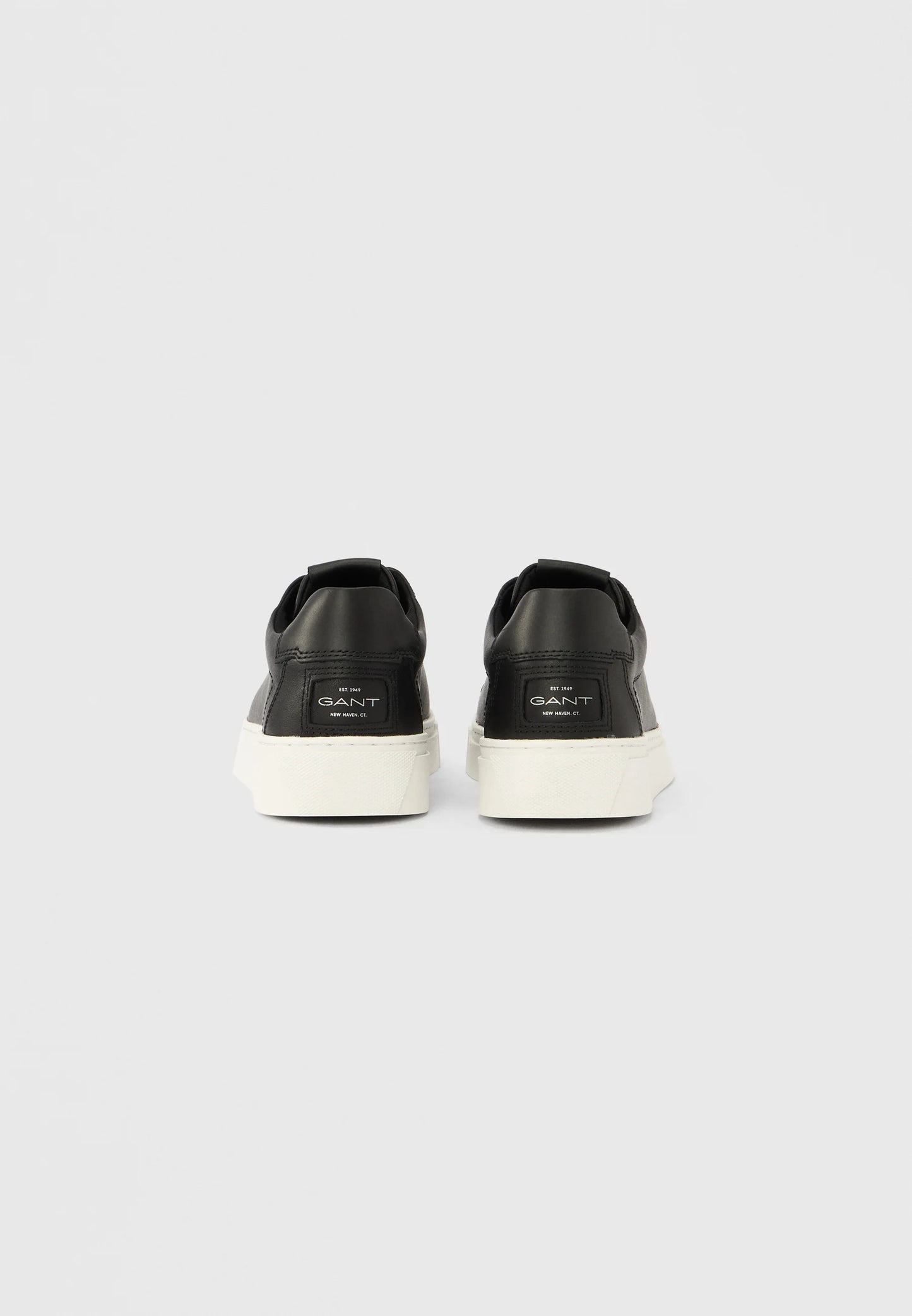 Ténis em pele mcjulien