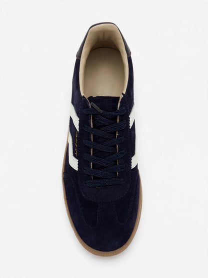 Tenis cuzima